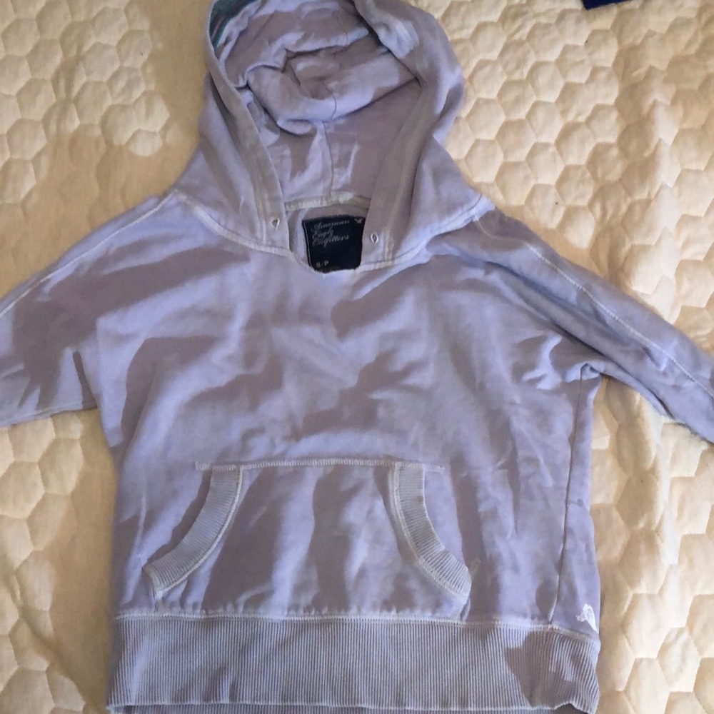 Light Purple American Eagle short sweatshirt